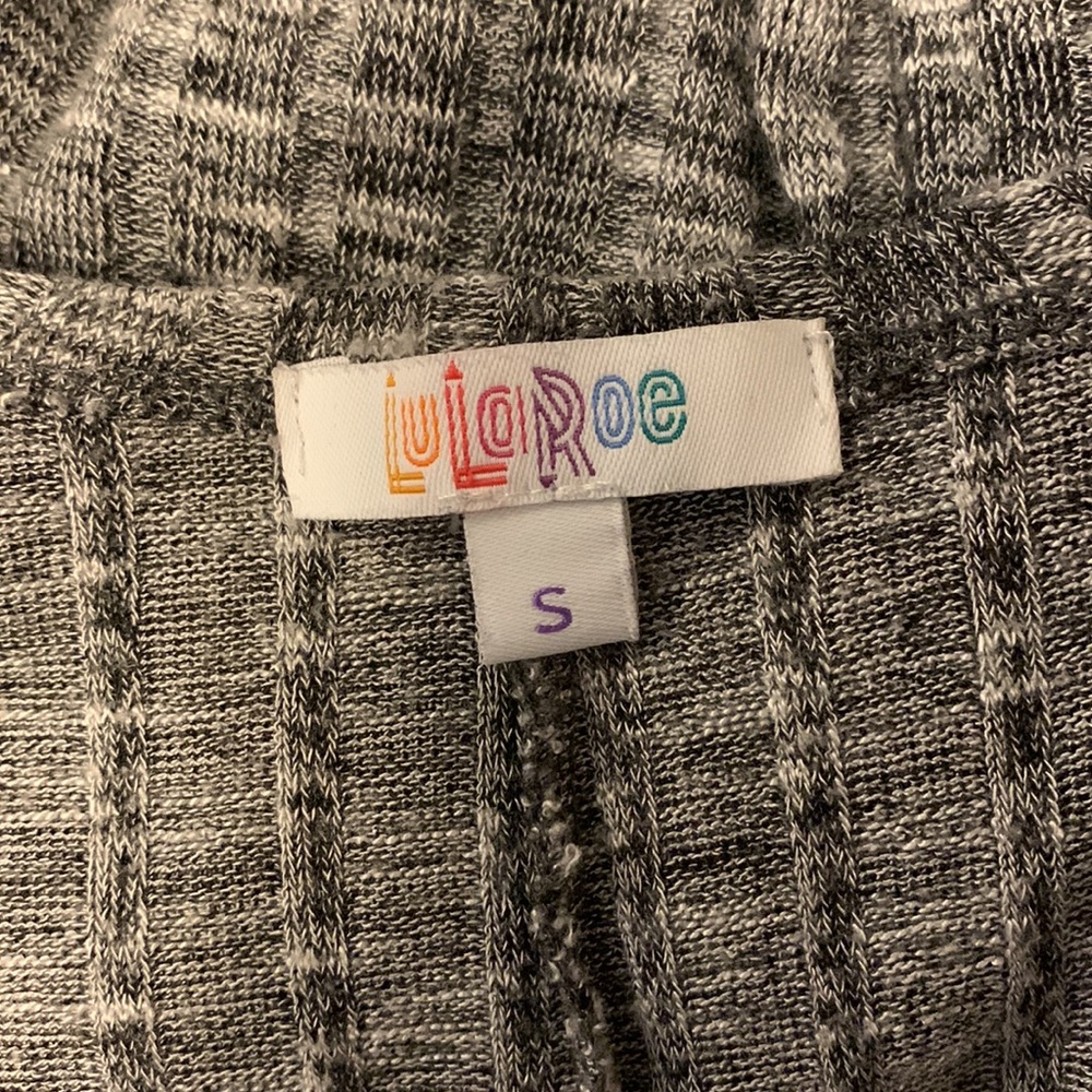 LULAROE! CUTE BLACK & GREY EXTRA LONG LIGHTWEIGHT LONG SLEEVE SWEATER CARDIGAN - Picture 8 of 9